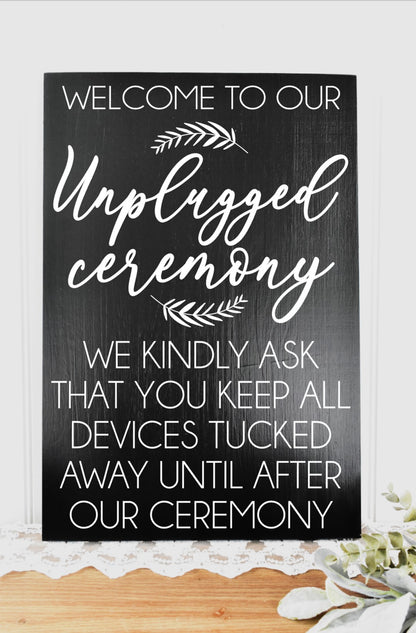 LAUREL - Unplugged Ceremony Style 1 - Black