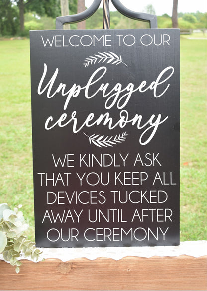 LAUREL - Unplugged Ceremony Style 1 - Black